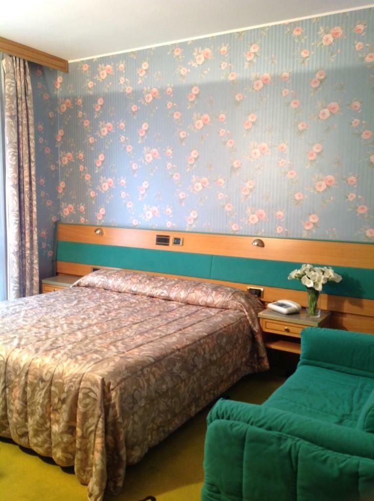 Hotel Ristorante Gromo Eksteriør billede